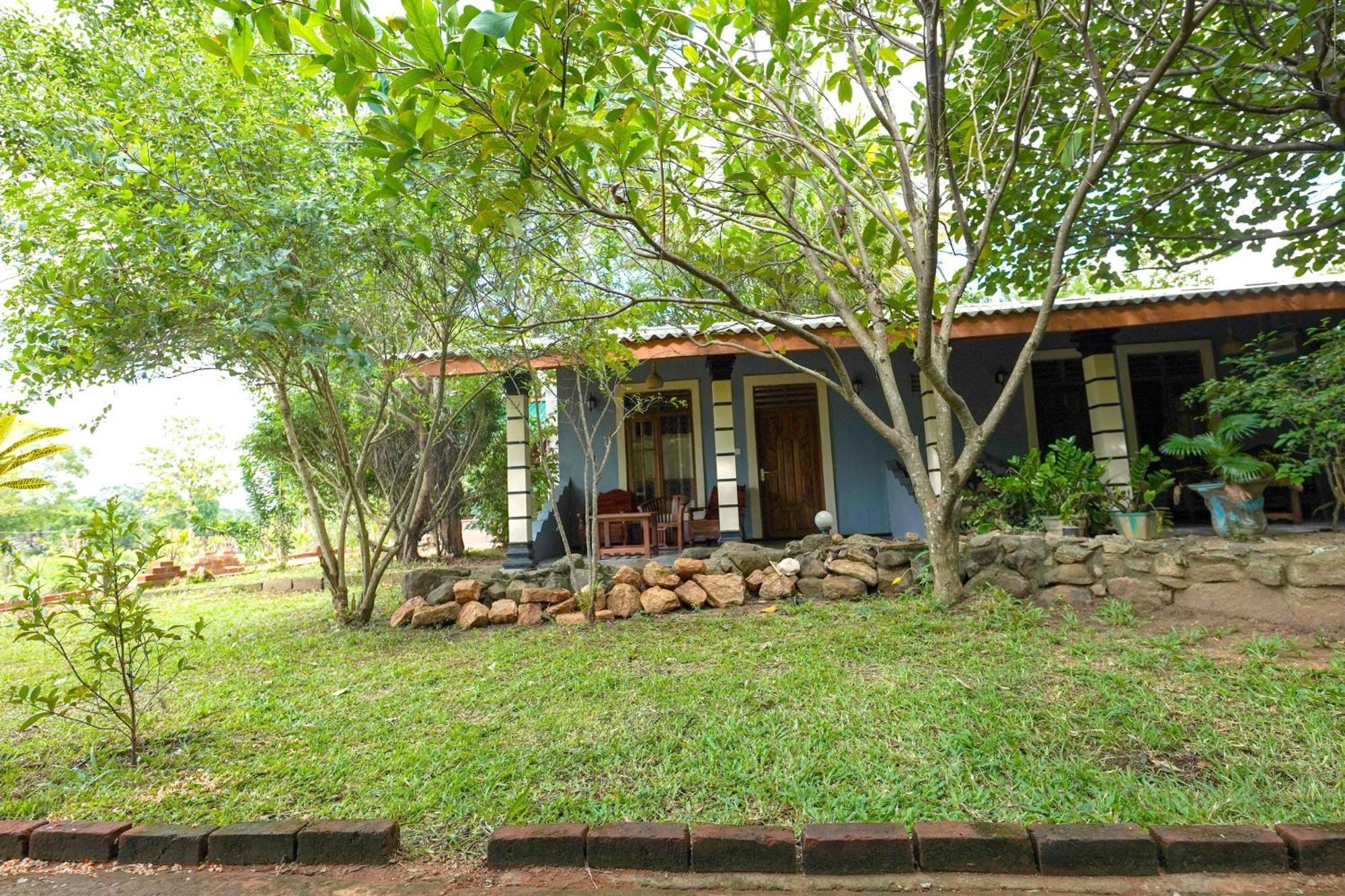 Sigiri Close-Up View Guest Sigiriya Exterior photo